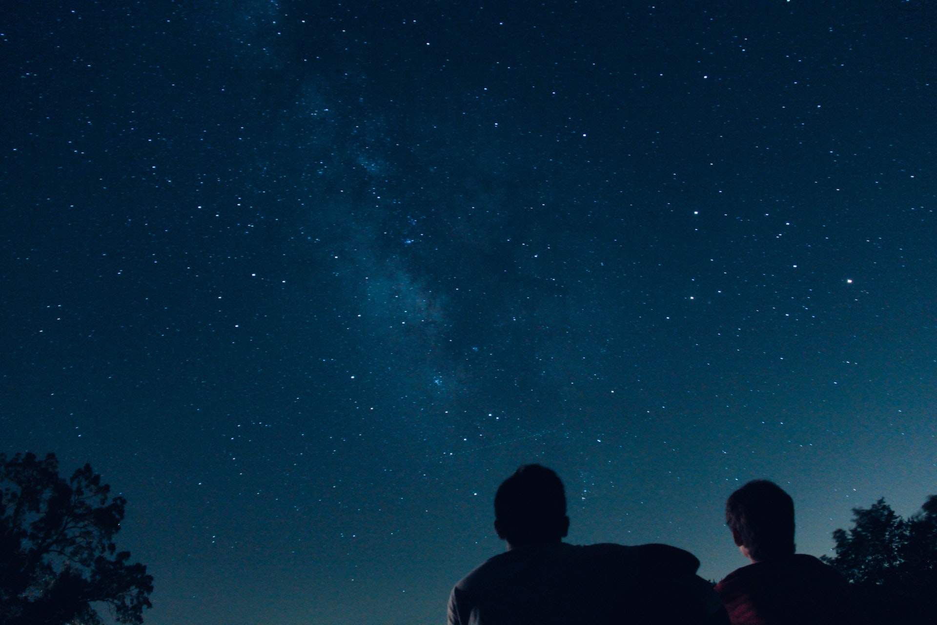 The Best Road Trip Spots For Stargazers