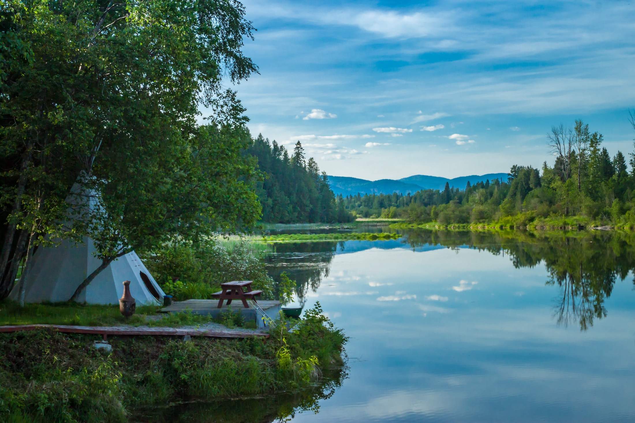 Why Host Glamping Accommodations On Outdoorsy Stays?